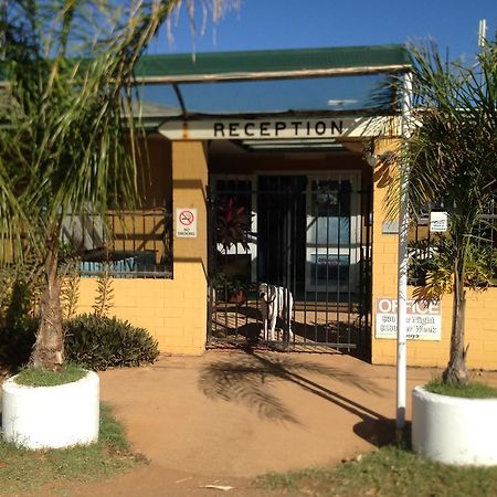Carnarvon Caravan Park Exterior photo
